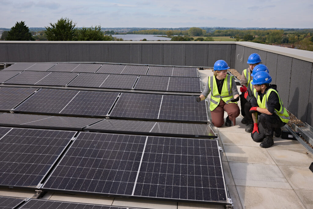 Phoebe Gale, Social Values Manager for Tilbury Douglas, explains how solar panels will
contribute towards the new centre’s net zero ambitions 